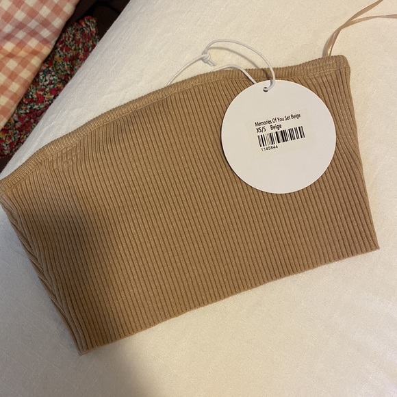 Brand new with tags princess polly set - Picture 3 of 5